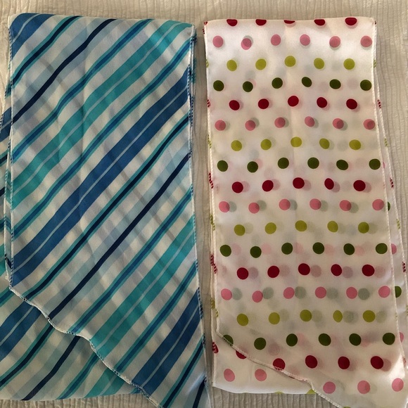 2 scarfs - Picture 1 of 3